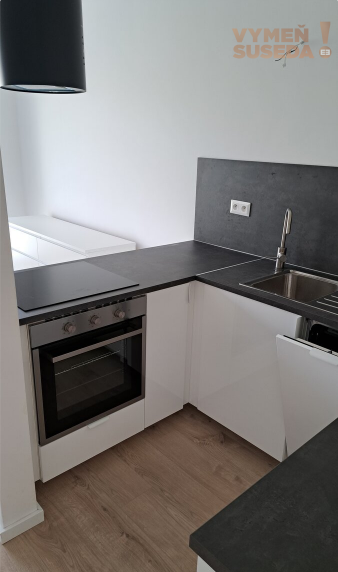 VYMEŇ SUSEDA! NA PRENÁJOM PEKNÁ GARSÓNKA, BAJKALSKÁ UL., BA III. – NOVÝ RUŽINOU ,S VLASTNÝM PARKINGOM