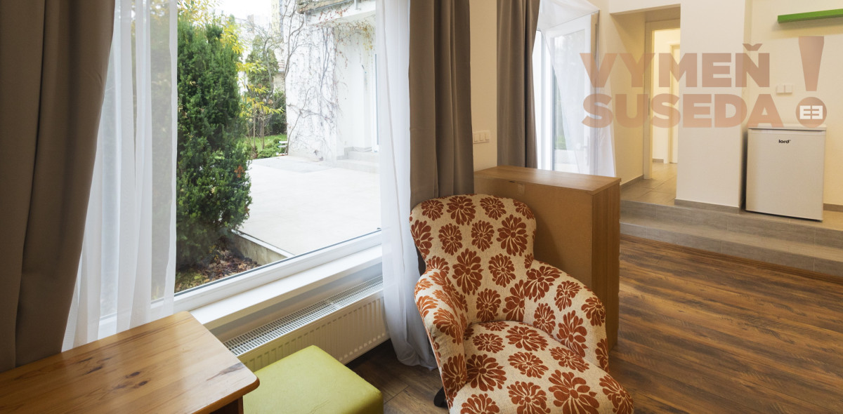 PRENAJATÉ! - VÝNIMOČNÝ  1 IZB. BYT S TERASOU A PREDZÁHRADKOU, DNV, BA IV