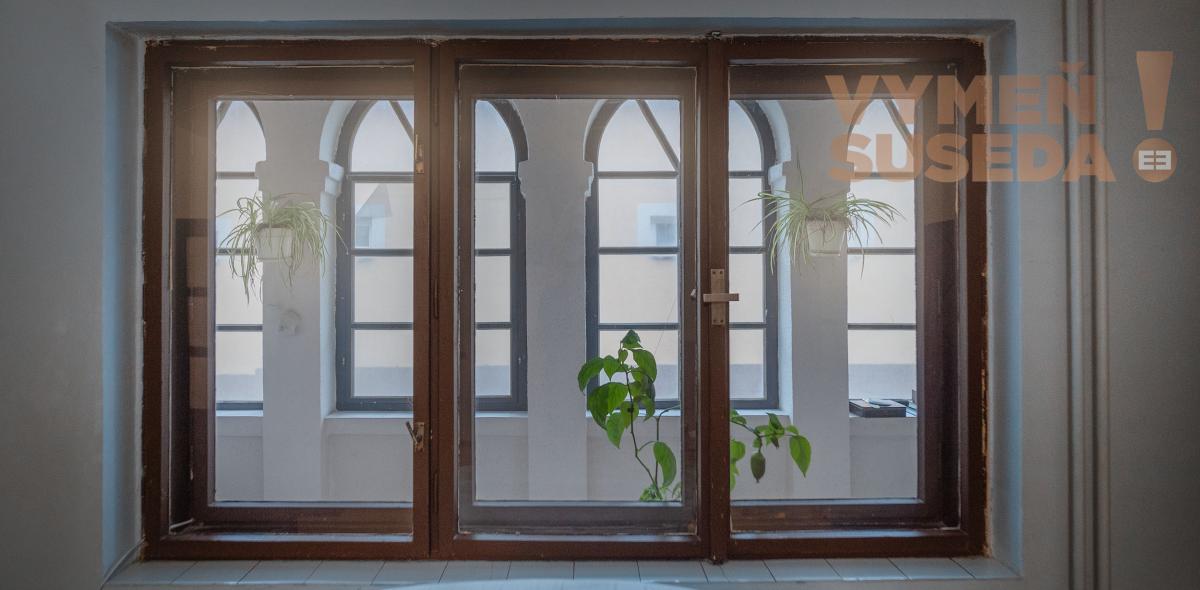 VYMEŇ SUSEDA! – PONÚKAME NA PREDAJ VÝNIMOČNÝ RODINNÝ DOM, S VEĽKÝM POZEMKOM 1235.00m2, BERNOLÁKOVO.