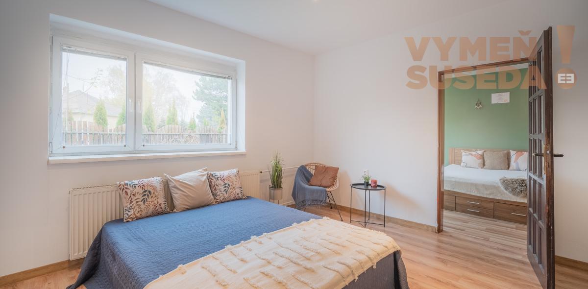 VYMEŇ SUSEDA! – PONÚKAME NA PREDAJ VÝNIMOČNÝ RODINNÝ DOM, S VEĽKÝM POZEMKOM 1235.00m2, BERNOLÁKOVO.