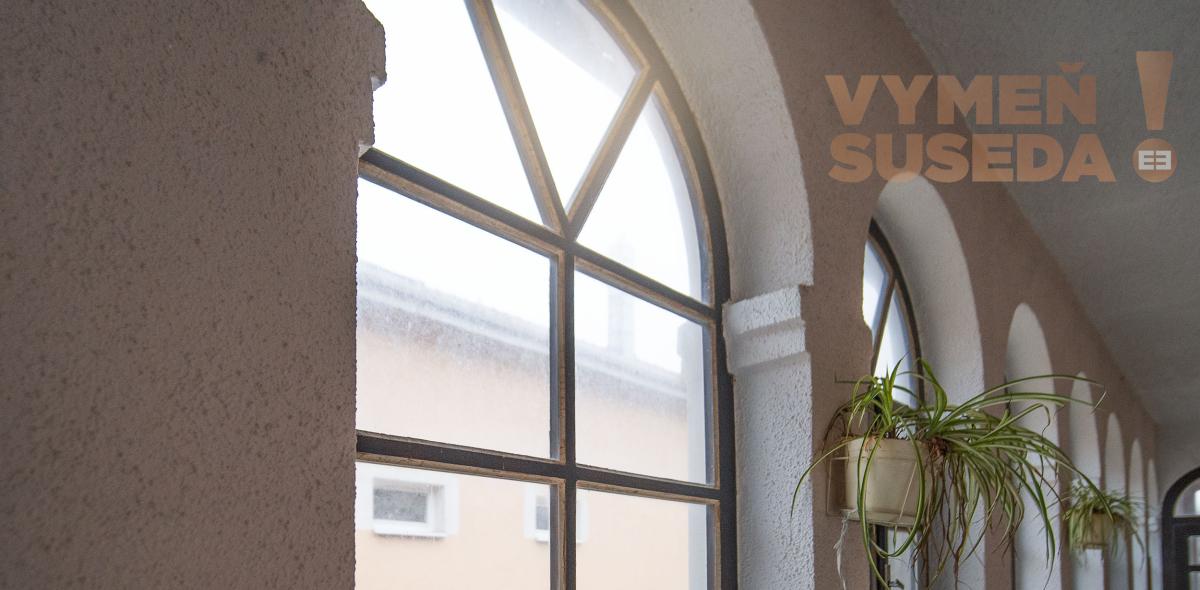 VYMEŇ SUSEDA! – PONÚKAME NA PREDAJ VÝNIMOČNÝ RODINNÝ DOM, S VEĽKÝM POZEMKOM 1235.00m2, BERNOLÁKOVO.