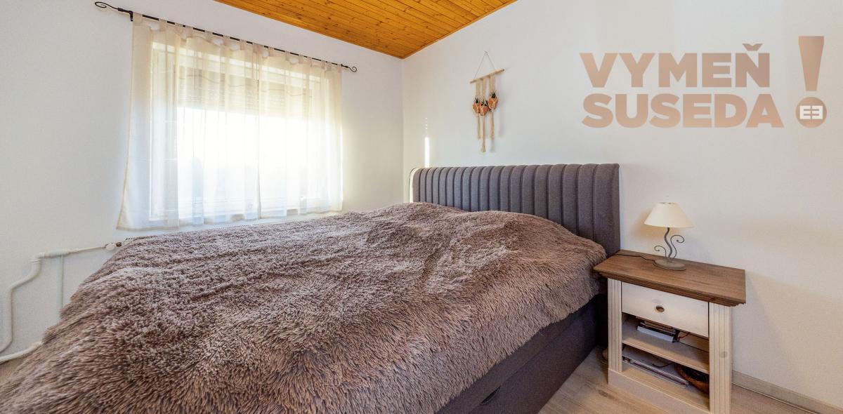 VYMEŇ SUSEDA! - Zrekonštruovaný 6 izb. dom s veľkorysým pozemkom s bazénom a garážou, Hegyeshalom