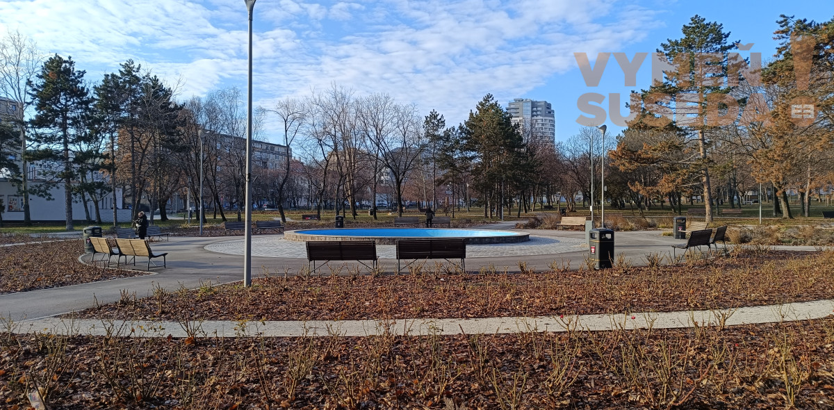 PRENAJATÉ -  Na  prenájom obchodný priestor 52 m2 ,  Račianske Mýto, BA III