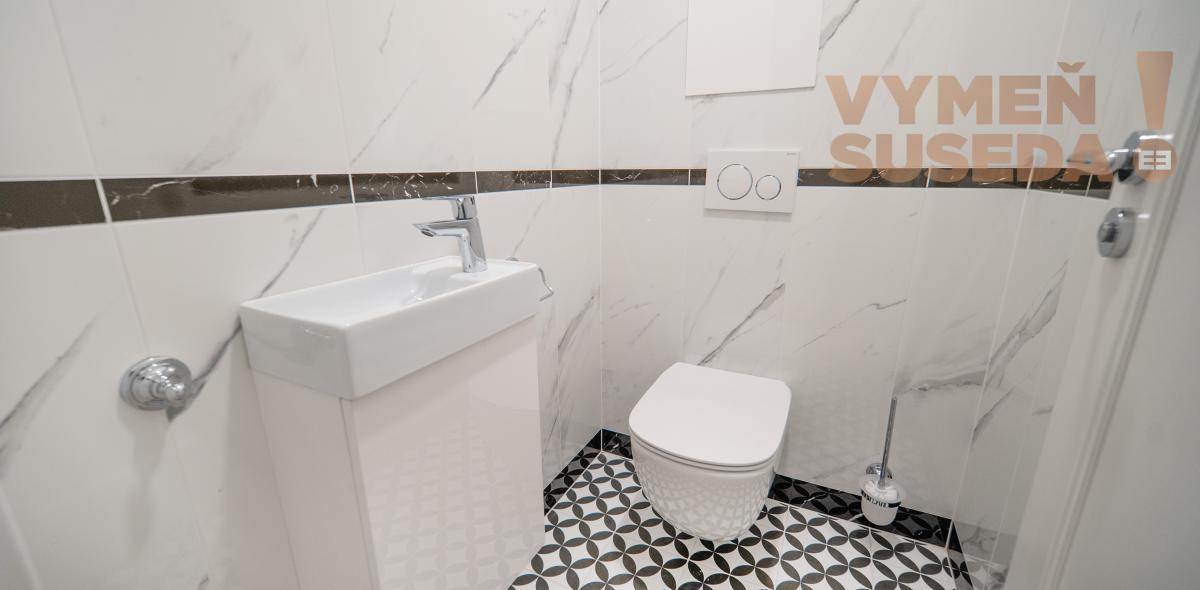 VYMEŇ SUSEDA! – 3 spálňový luxusný apartmán s terasou 163m2 v komplexe OPERA, Turčianske Teplice.