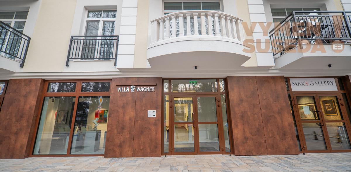 VYMEŇ SUSEDA! – 3 spálňový luxusný apartmán s terasou 163m2 v komplexe OPERA, Turčianske Teplice.