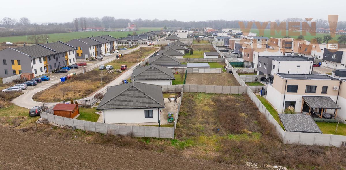 VYMEŇ SUSEDA! – VÝNIMOČNÝ 4 IZB. RODINNÝ DOM, obec HAMULIAKOVO