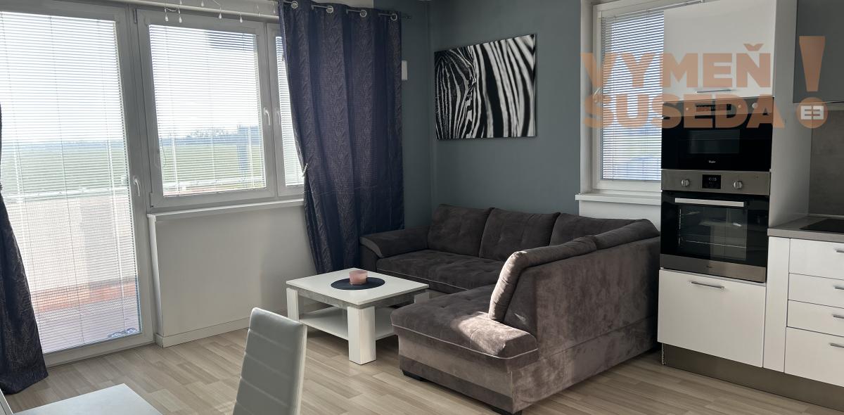 VYMEŇ SUSEDA! - Prenájom 2 izb. slnečného bytu s balkónom, parkingom a pivničnou kobkou.