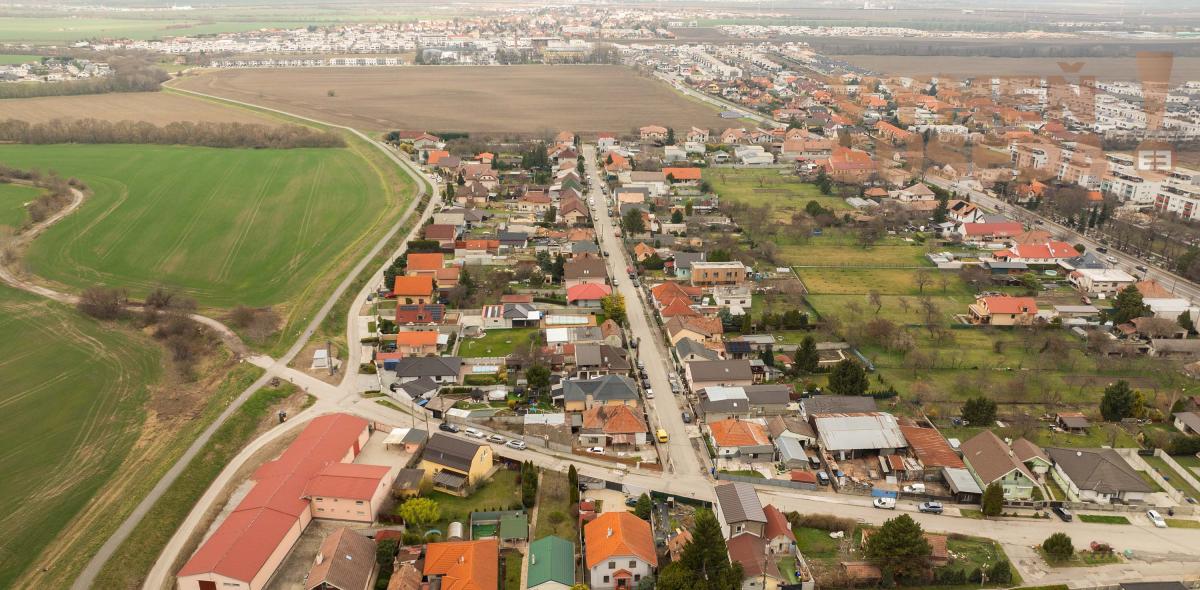 VYMEŇ SUSEDA - Na predaj moderný 4-izbový rodinný dom v Dunajskej Lužnej – ideálne miesto pre vašu rodinu!