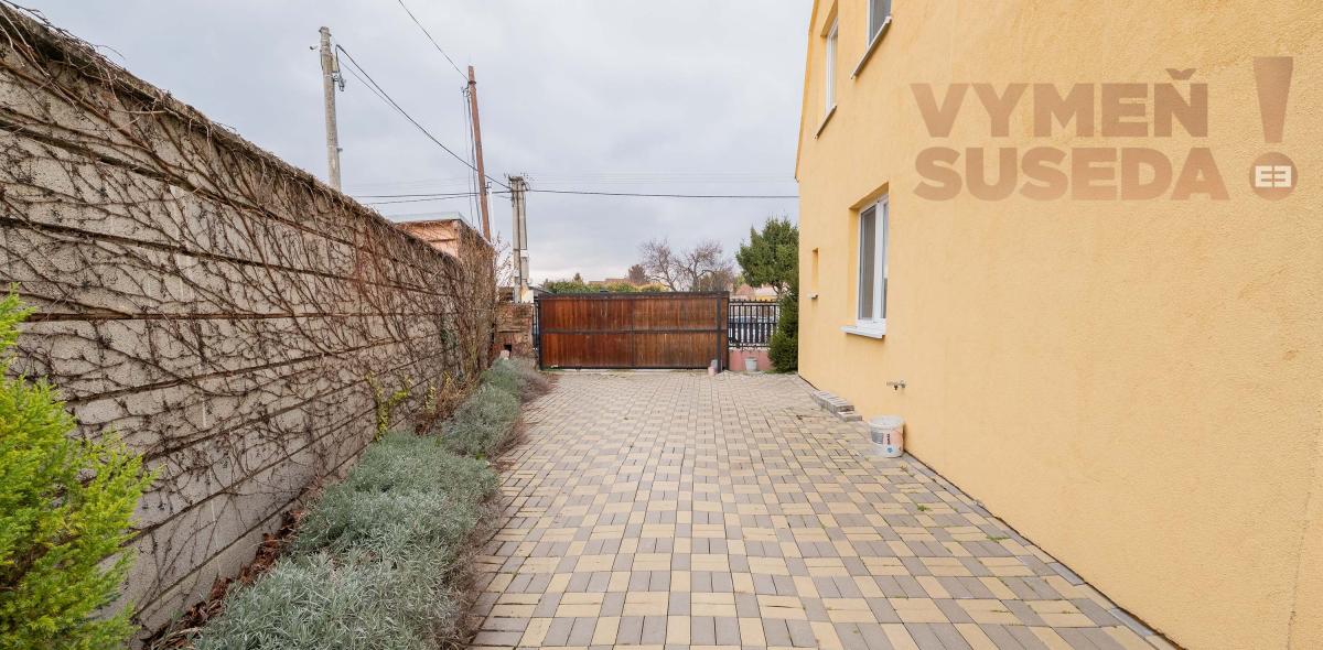 VYMEŇ SUSEDA - Na predaj moderný 4-izbový rodinný dom v Dunajskej Lužnej – ideálne miesto pre vašu rodinu!