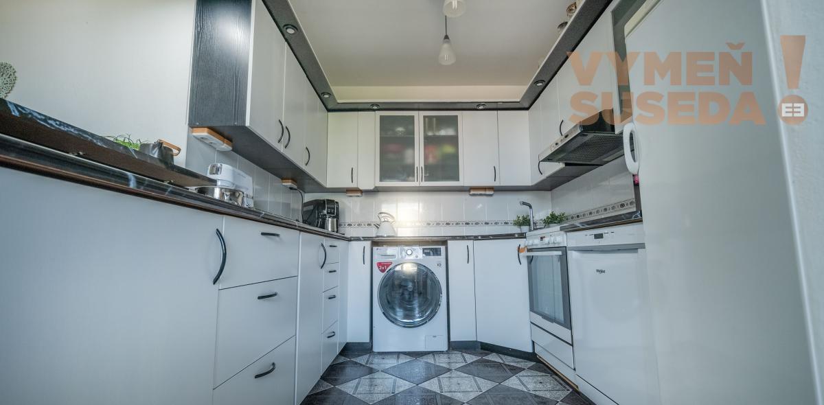 VYMEŇ SUSEDA! - VÝNIMOČNÝ VELKOMETRÁŽNY 3 IZB. BYT S DVOMA TERASAMI 131.00 m2 VYHĽADÁVANÁ LOKALITA, BA IV, DÚBRAVKA.