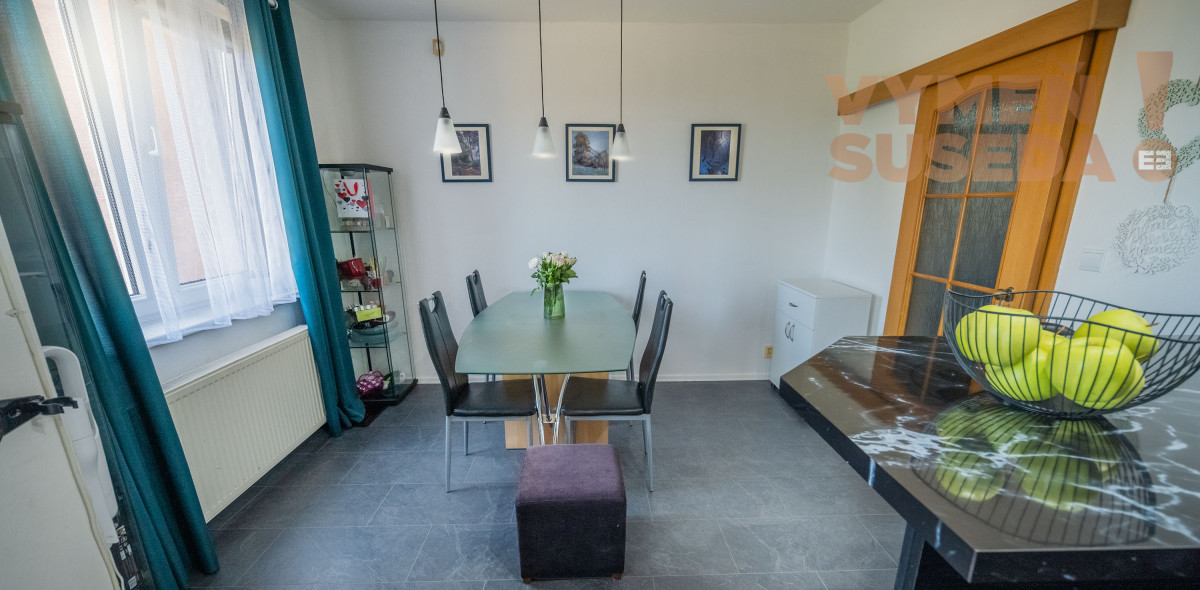 VYMEŇ SUSEDA! - VÝNIMOČNÝ VELKOMETRÁŽNY 3 IZB. BYT S DVOMA TERASAMI 131.00 m2 VYHĽADÁVANÁ LOKALITA, BA IV, DÚBRAVKA.