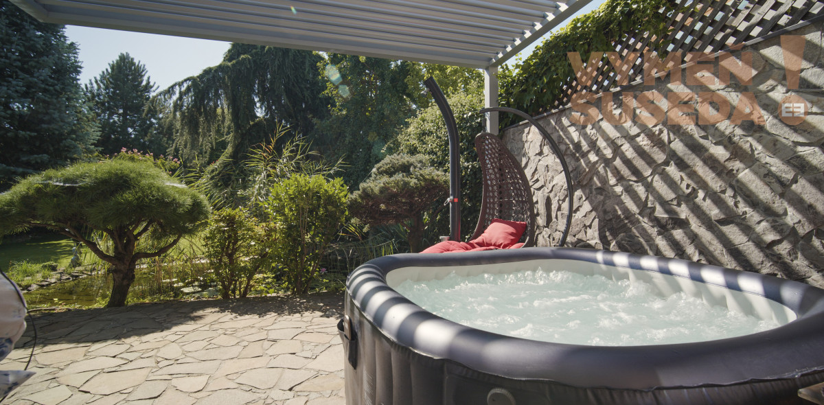 VYMEŇ SUSEDA! – PONÚKAME NA PREDAJ VÝNIMOČNÝ 5 IZBOVÝ RODINNÝ DOM, STUPAVA.