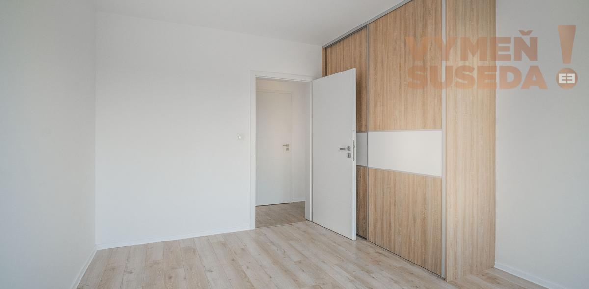 PREDANÉ! – VÝNIMOČNÝ 3 IZB. BYT 94.36m2 , NOVOSTAVBA S PREDZÁHRADKOU 150.00m2, OPOJ, TT.