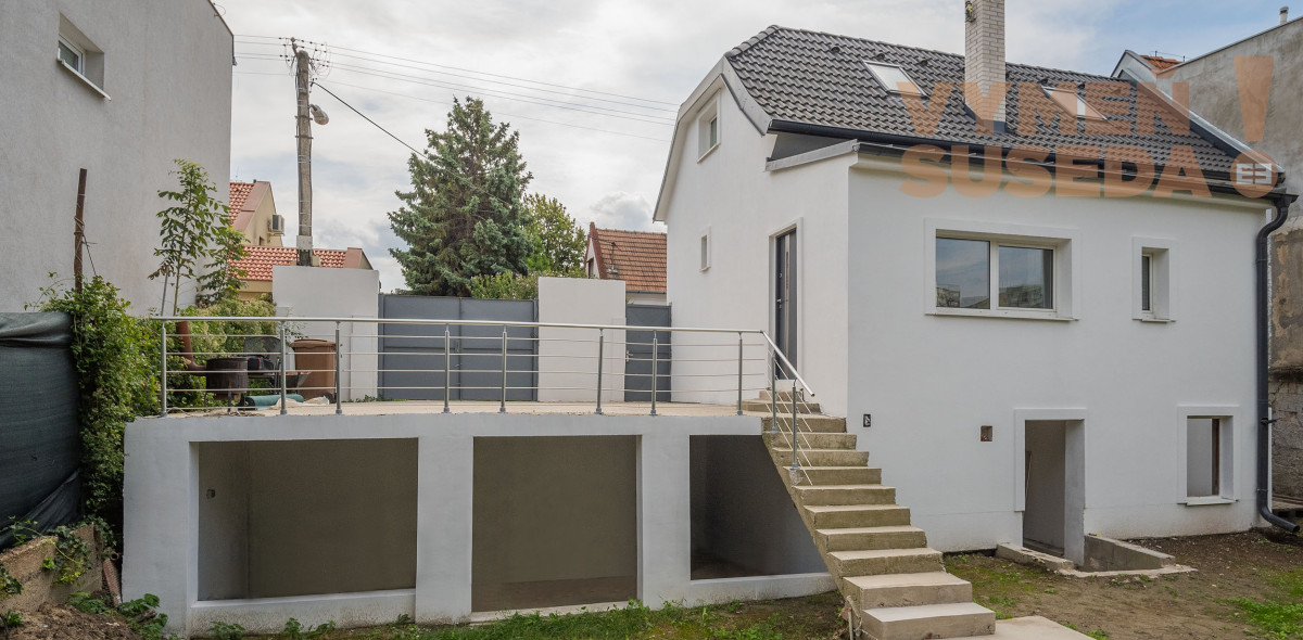 VYMEŇ SUSEDA! – PONÚKAME NA PREDAJ VÝNIMOČNÝ RD - RUŽINOV / PRIEVOZ S KRÁSNYM POZEMKOM 549m2