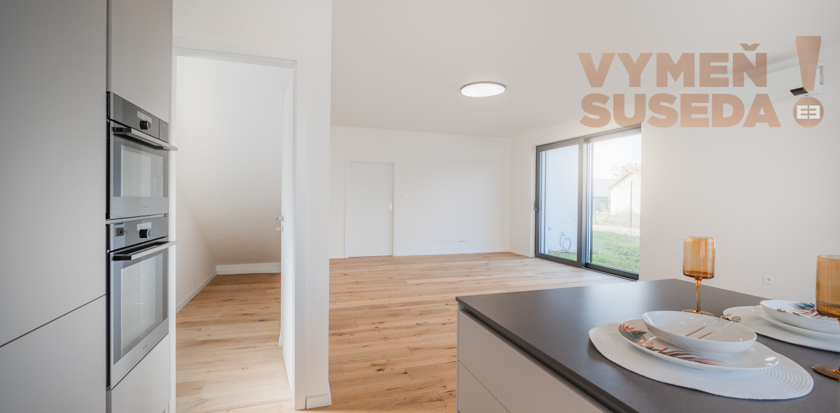 REZERVOVANÉ! - VÝNIMOČNÝ 4 IZBOVÝ PRIESTRANNÝ RD - ČUNOVO - SKOLAUDOVANÁ NOVOSTAVBA.