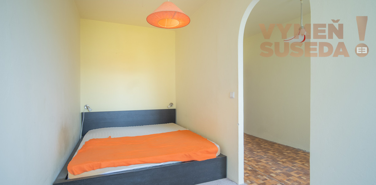 REZERVOVANÉ! – PRIESTRANÝ 4 IZB. BYT s LOOGIOU a PIVNICOU, VYHĽADÁVANÁ LOKALITA v DNV, I. BUKOVČANA, BA IV.