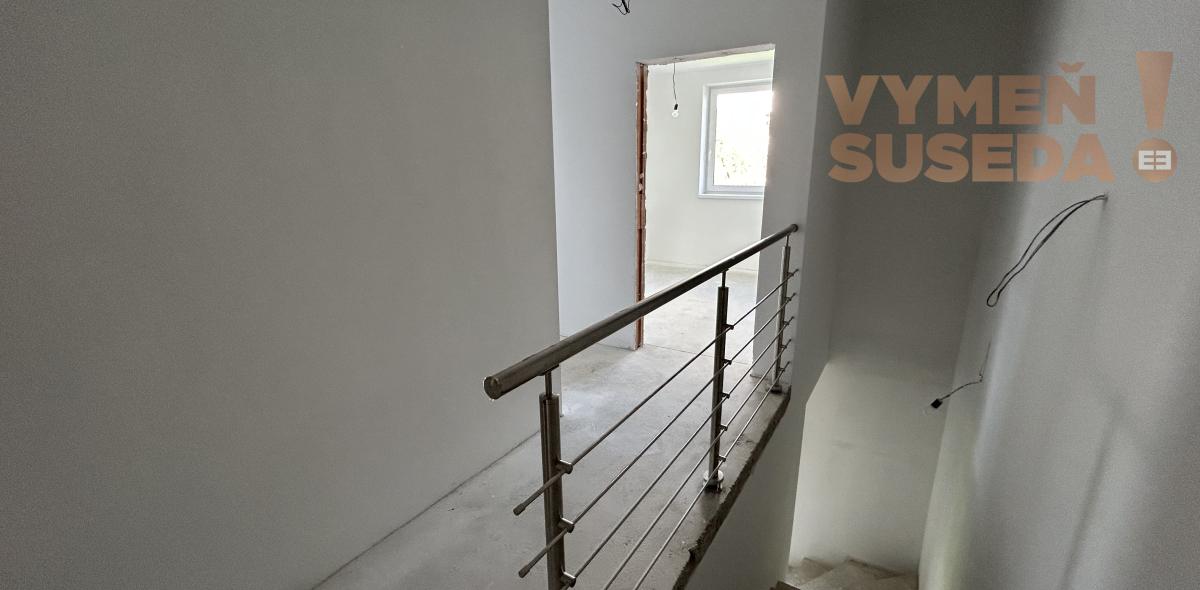 VYMEŇ SUSEDA - Novostavba 4 izbového bytového domu o výmere 102 m2, Dunajská lužná