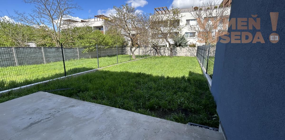 VYMEŇ SUSEDA - Novostavba 4 izbového bytového domu o výmere 102 m2, Dunajská lužná