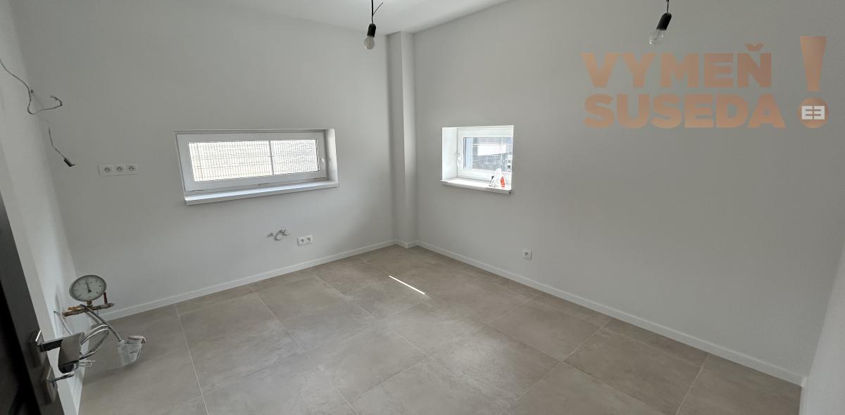 VYMEŇ SUSEDA! - Nadštandartný 3 izbový byt so záhradou v Dunajskej lužnej