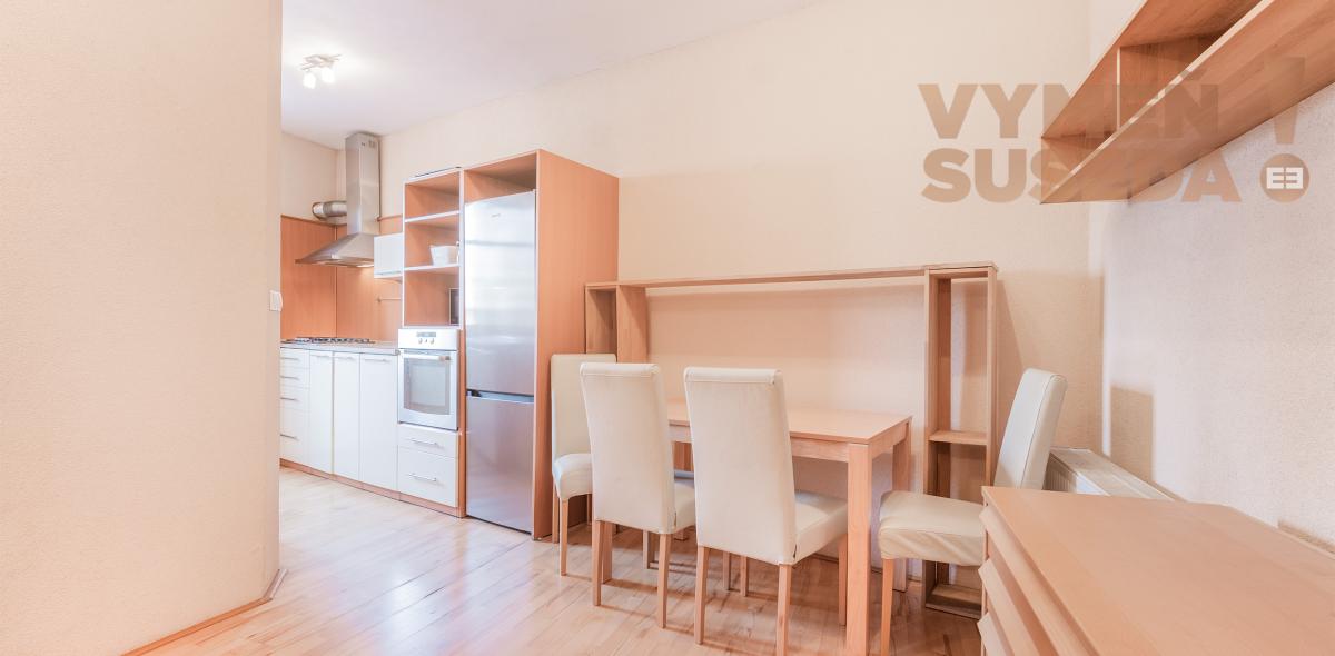 REZERVOVANÉ! - VÝNIMOČNÝ TEHLOVÝ 2 IZB. BYT v úplnom centre Starého mesta, Vazovova ulica.