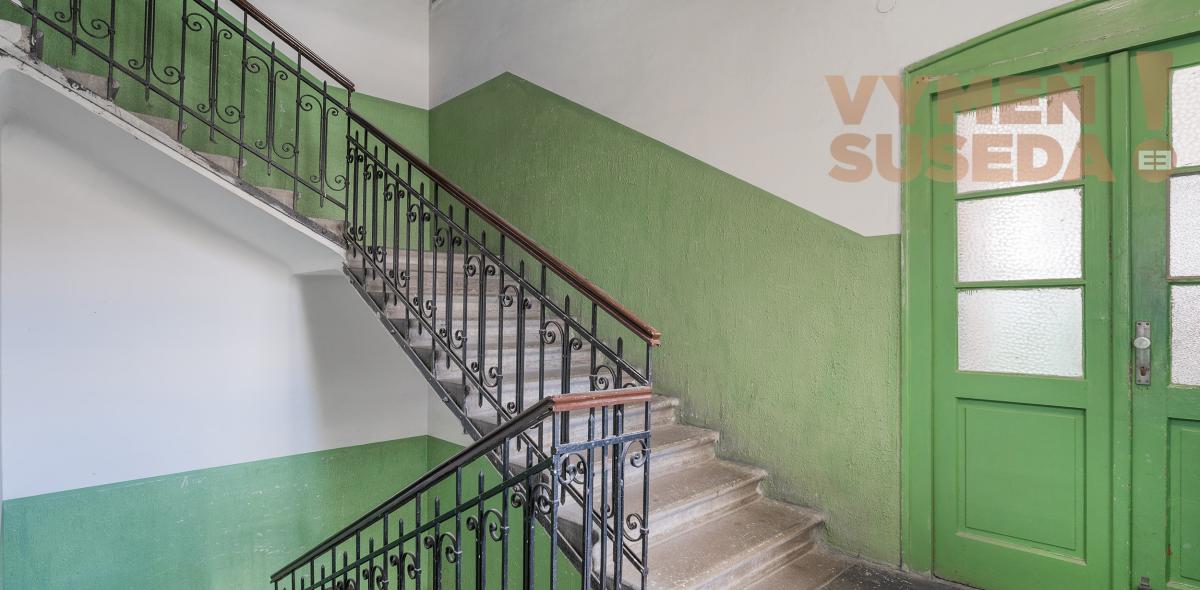 REZERVOVANÉ! - VÝNIMOČNÝ TEHLOVÝ 2 IZB. BYT v úplnom centre Starého mesta, Vazovova ulica.