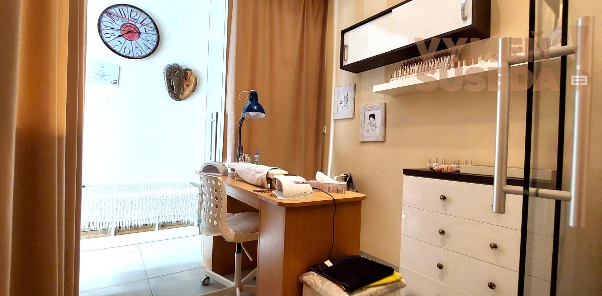 VYMEŇ SUSEDA! – NA ODSTÚPENIE ATRAKTÍVNY SALÓN KRÁSY SO ZABEHNUTOU KLIENTELOU, obec ROVINKA