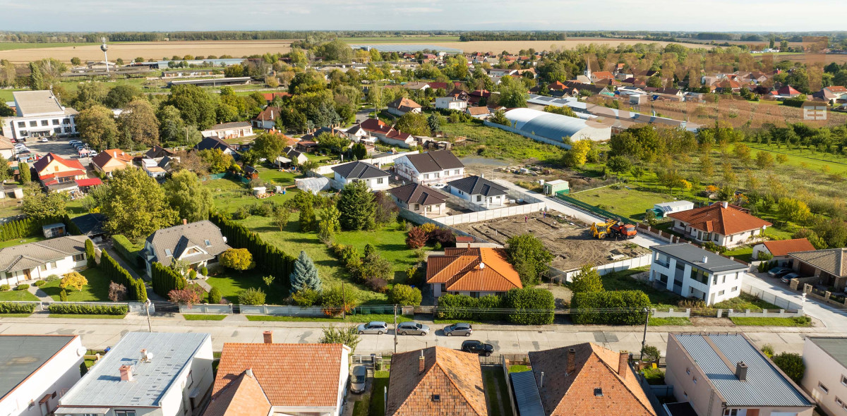 REZERVOVANÉ! – 7 izb. RD s priestranným pozemkom 1414 m2 Horná Potôň