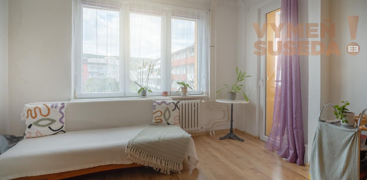 PREDANÉ! - VÝNIMOČNÝ 4 IZB. BYT S DVOMI LOGGIAMI, VYHĽADÁVANÁ LOKALITA, BA III, ČSL. Parašutistov.