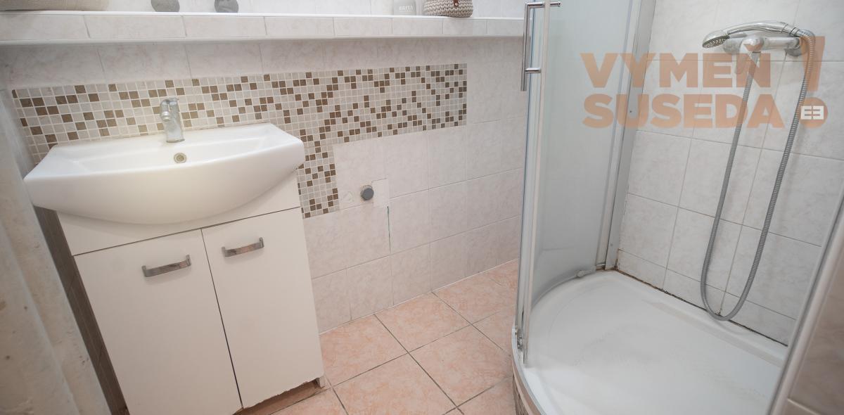 PREDANÉ! - VÝNIMOČNÝ 4 IZB. BYT S DVOMI LOGGIAMI, VYHĽADÁVANÁ LOKALITA, BA III, ČSL. Parašutistov.