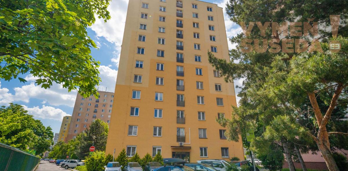 PREDANÉ! - VÝNIMOČNÝ 4 IZB. BYT S DVOMI LOGGIAMI, VYHĽADÁVANÁ LOKALITA, BA III, ČSL. Parašutistov.