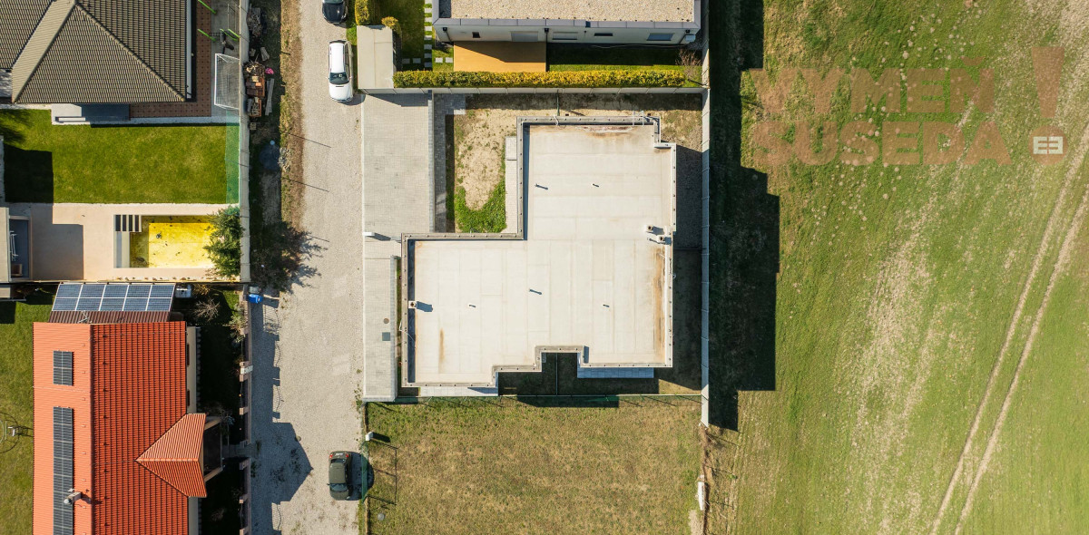 VYMEŇ SUSEDA! - Výnimočný 4-izbový byt v krásnej tichej lokalite Šamorína – predzáhradka a moderný koncept, posledný byt voľný