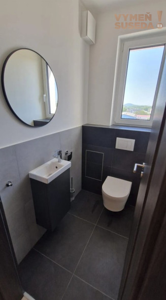 VYMEŇ SUSEDA! – VÝNIMOČNÝ ZARIADENÝ 2 IZB.  BYT S LOGGIOU, UL. ZÁVODU MATADOR, BA V, PETRŽALKA