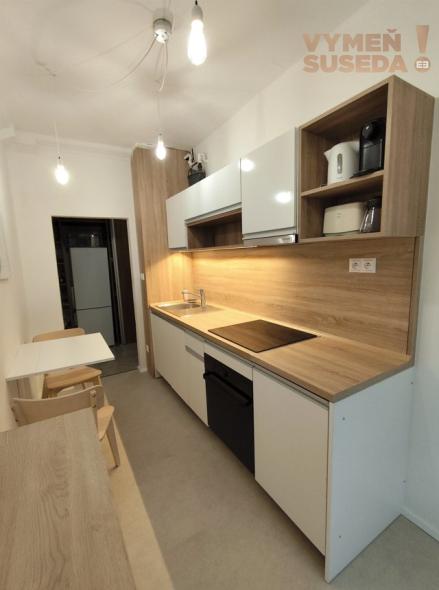 VYMEŇ SUSEDA! – VÝNIMOČNÝ 3 IZB. ZARIADENÝ BYT S BALKÓNOM , TEPLICKÁ UL., BA III, NOVÉ MESTO