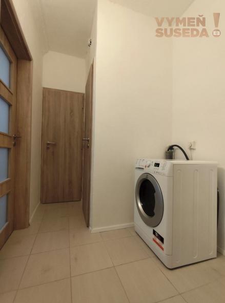 VYMEŇ SUSEDA! – VÝNIMOČNÝ 3 IZB. ZARIADENÝ BYT S BALKÓNOM , TEPLICKÁ UL., BA III, NOVÉ MESTO