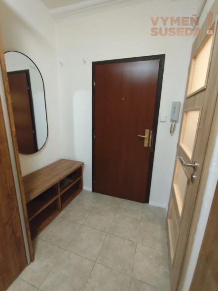 VYMEŇ SUSEDA! – VÝNIMOČNÝ 3 IZB. ZARIADENÝ BYT S BALKÓNOM , TEPLICKÁ UL., BA III, NOVÉ MESTO