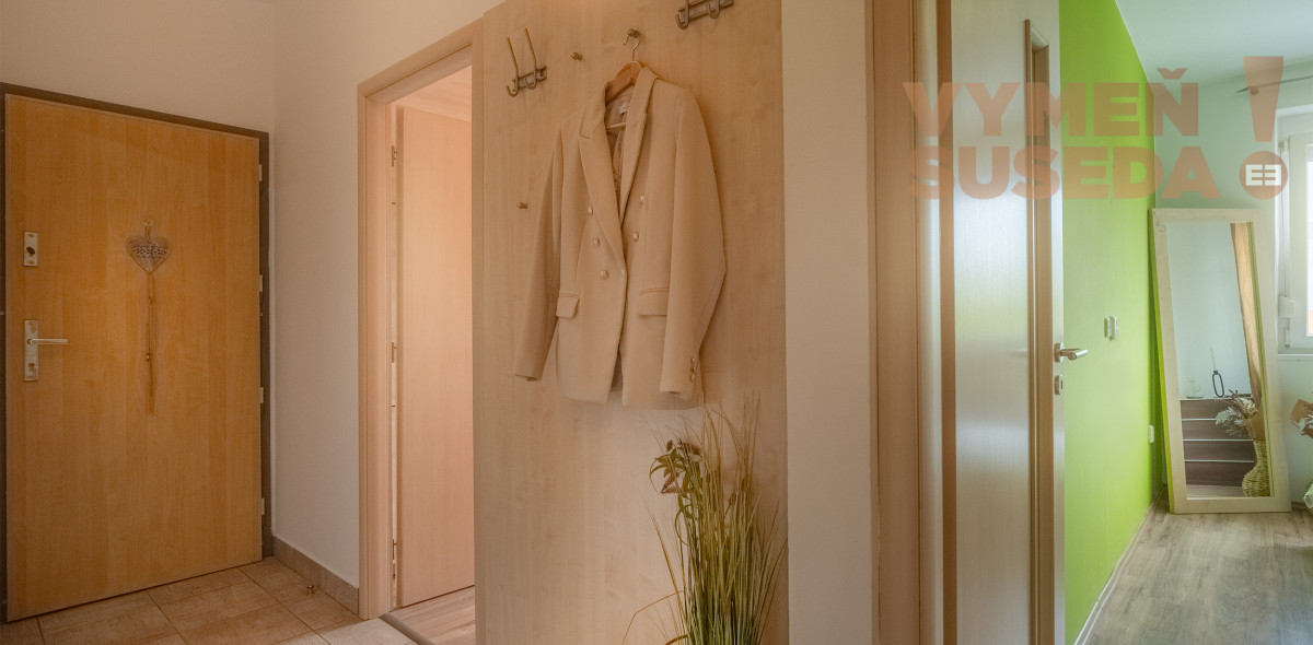 PREDANÉ – Zrekonštruovaný 3 izb.byt so šatníkom, klimatizáciou a garážou Bratislava II. Vrakuňa, Bučinová ul.