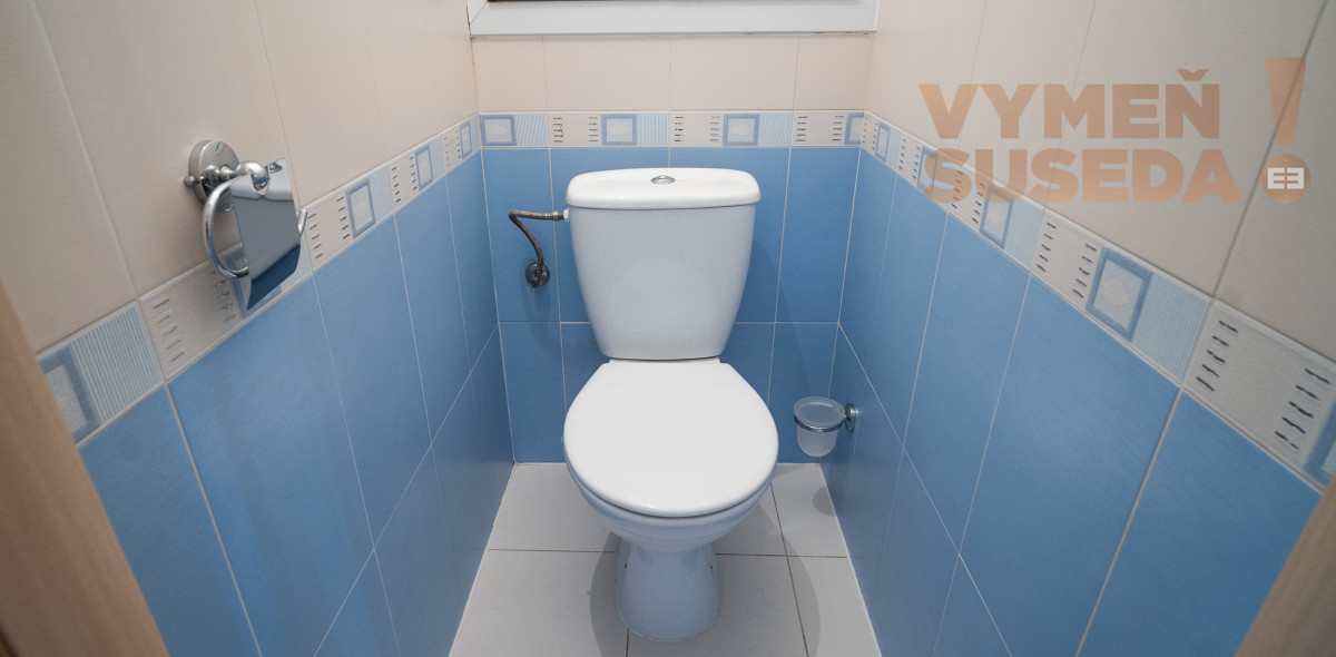 PREDANÉ – Zrekonštruovaný 3 izb.byt so šatníkom, klimatizáciou a garážou Bratislava II. Vrakuňa, Bučinová ul.