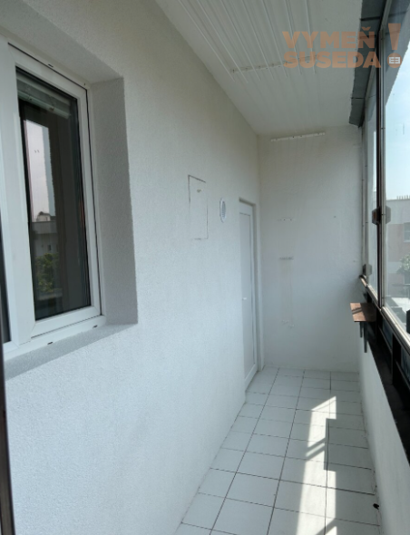 VYMEŇ SUSEDA - Ponúkame na predaj výnimočný kompletne zariadený, 1 izb. byt s loggiu, vo vyhľadávanej lokalite  Bratislavy na Šancovej ulici s výhľadmi do vnútrobloku.