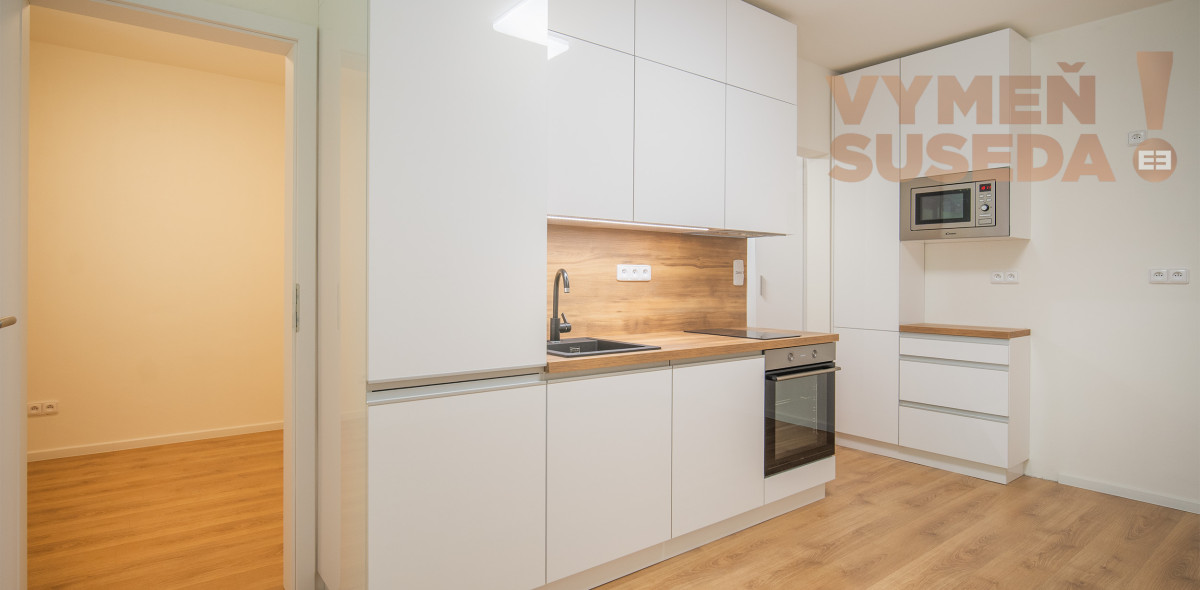 PREDANÉ! - Unikátny novo zrekonštruovaný 2 izb. byt s predzáhradkou a loggiou, Bujnákova, Dúbravka