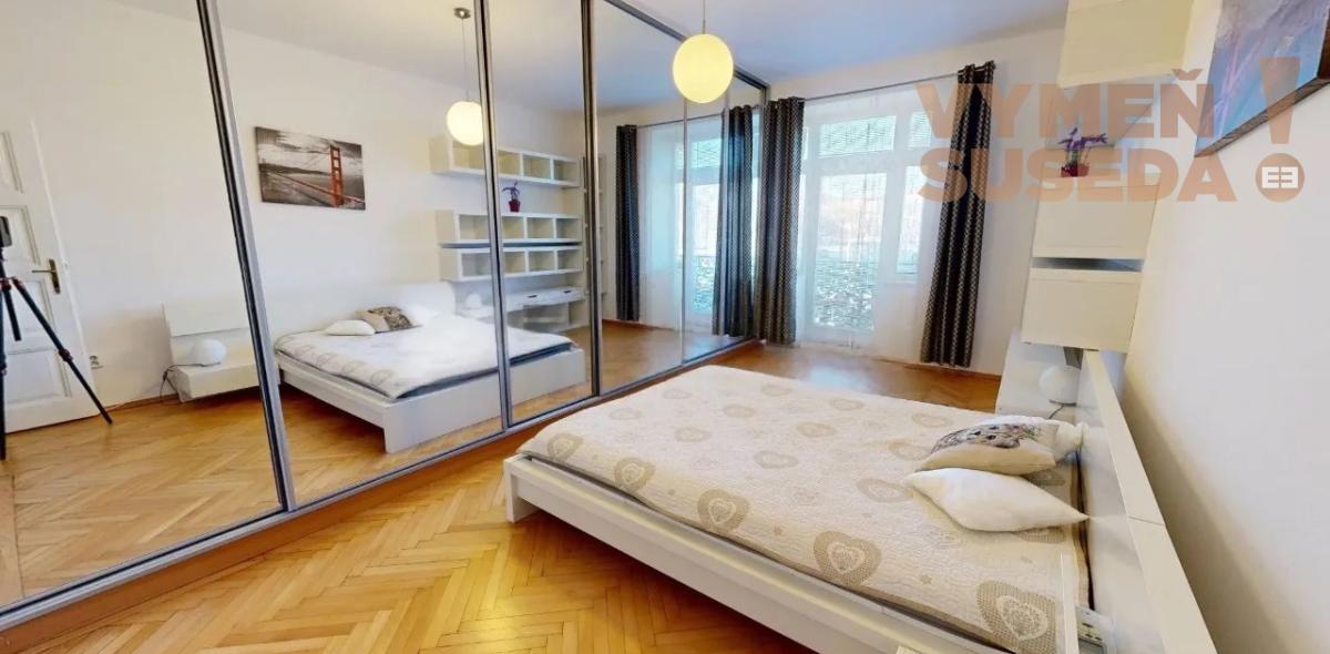 VYMEŇ SUSEDA! – VÝNIMOČNÝ ZARIADENÝ 2 IZB.  BYT S LOGGIOU, LEGIONÁRSKA UL., BA III., NOVÉ MESTO