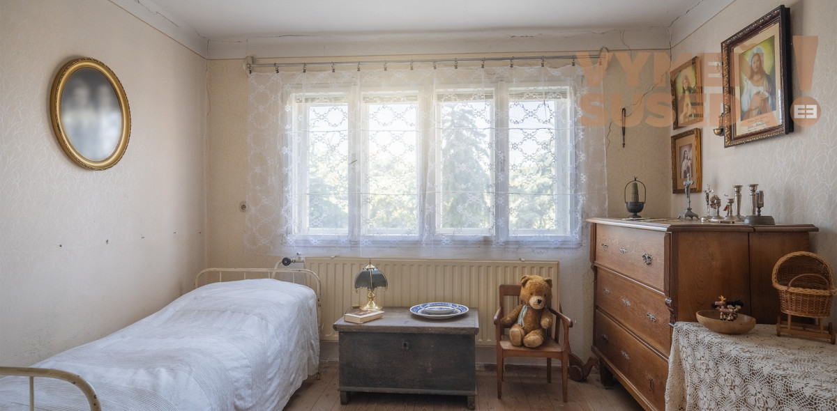 REZERVOVANÉ! - VÝNIMOČNÝ 4 IZB. RD S VLASTNÝM PARKOM 1.614m2, CENTRUM SKALICA.