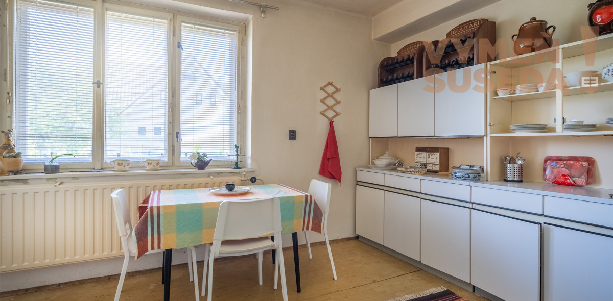 REZERVOVANÉ! - VÝNIMOČNÝ 4 IZB. RD S VLASTNÝM PARKOM 1.614m2, CENTRUM SKALICA.