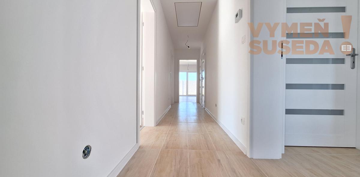 VYMEŇ SUSEDA! - VÝNIMOČNÝ 4 IZB. RD - NOVOSTAVBA v ŠTADARDE, HRUBÁ BORŠA.