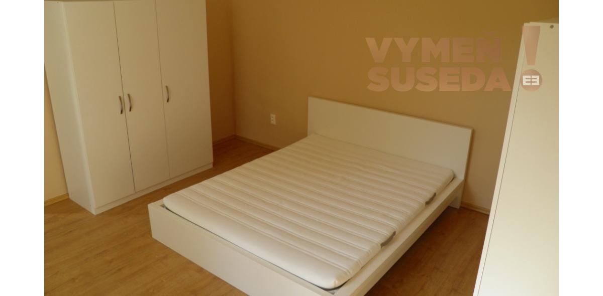 VYMEŇ SUSEDA! - Výnimočný 2-izb. byt v centre Bratislavy  na Obchodnej  ulici