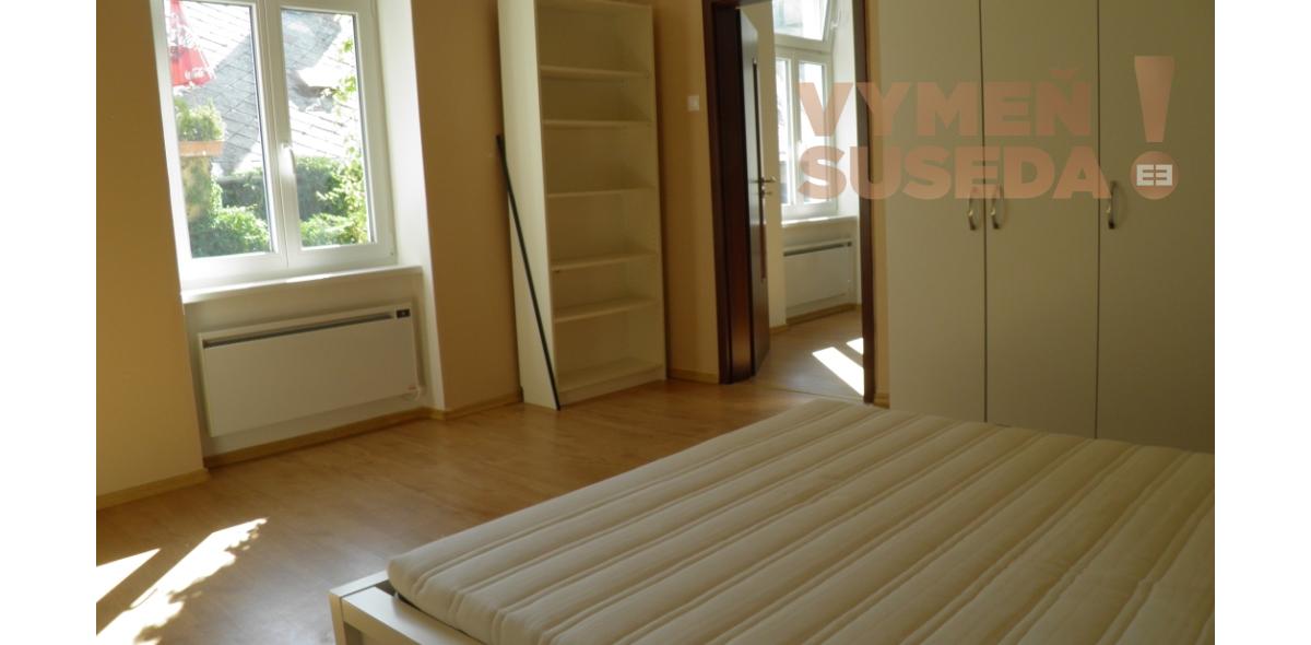 VYMEŇ SUSEDA! - Výnimočný 2-izb. byt v centre Bratislavy  na Obchodnej  ulici