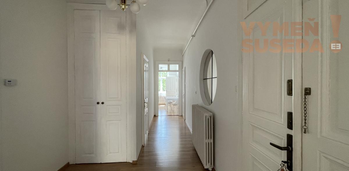 Výnimočný staromestský byt v centre mesta na prenájom 3,5-izbového bytu vhodný aj ako kancelária, Bratislava – Staré Mesto ulica Lešková