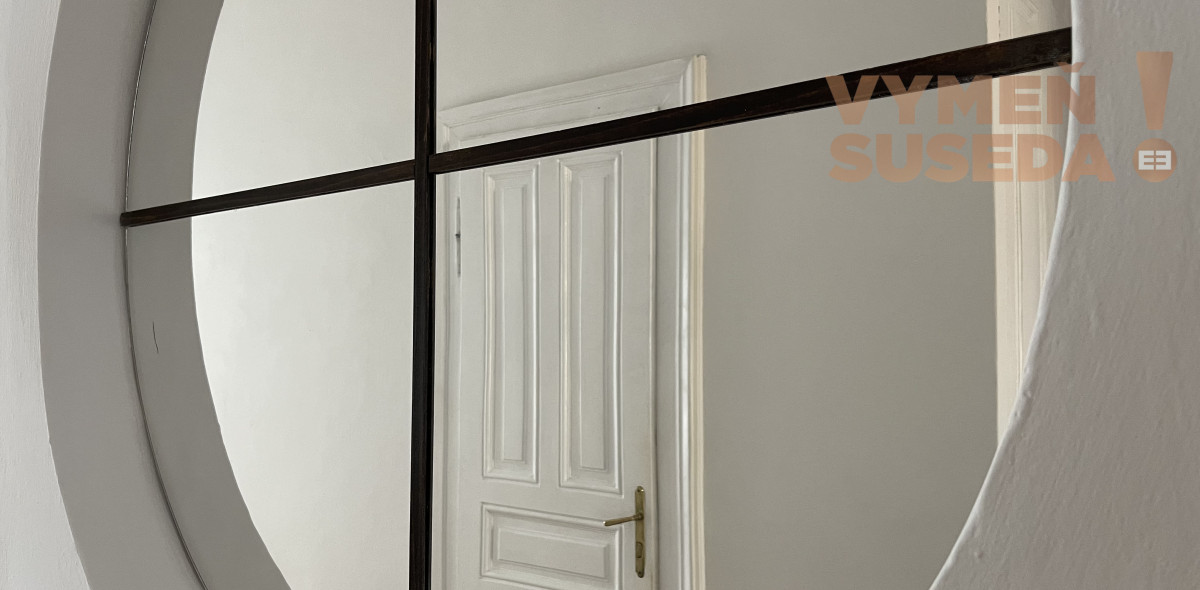 Výnimočný staromestský byt v centre mesta na prenájom 3,5-izbového bytu vhodný aj ako kancelária, Bratislava – Staré Mesto ulica Lešková