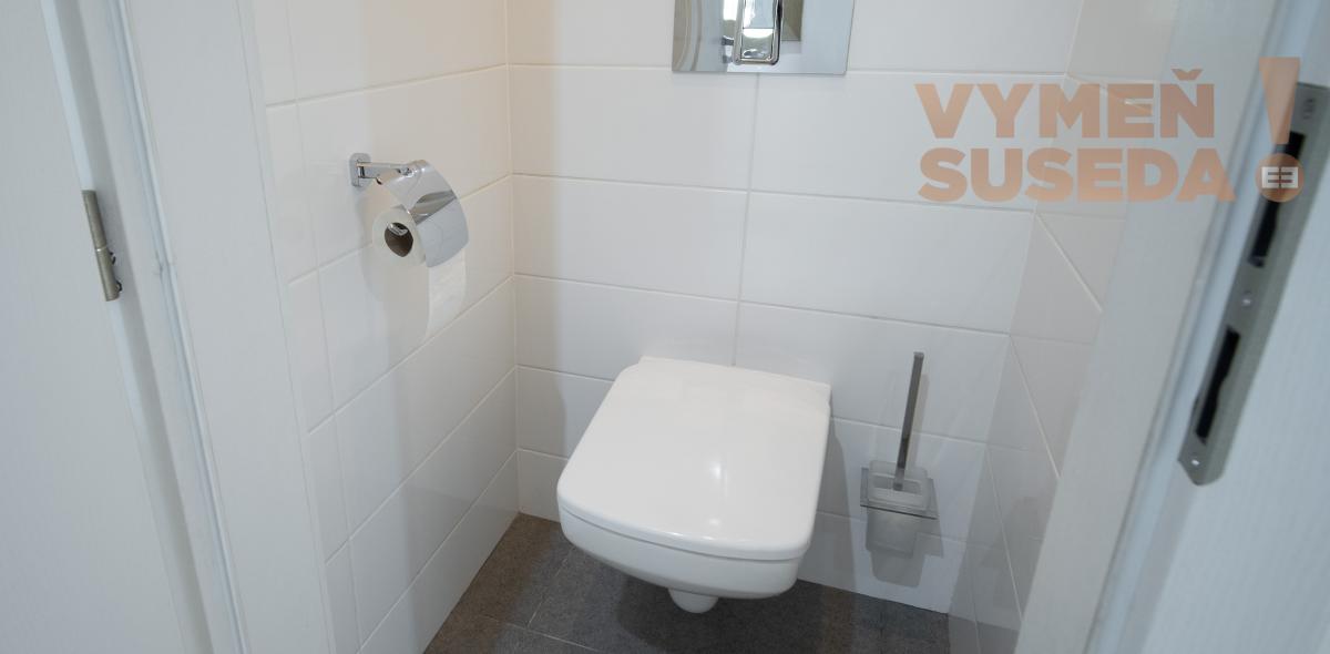 PREDANÉ! – VÝNIMOČNÝ 3 IZB. BYT S DVOMA BALKÓNMI V STAROM MESTE, KARADŽIČOVA UL.