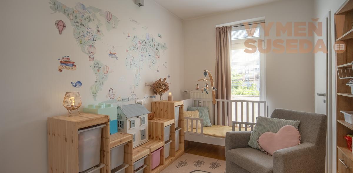 PREDANÉ! – VÝNIMOČNÝ 3 IZB. BYT S DVOMA BALKÓNMI V STAROM MESTE, KARADŽIČOVA UL.