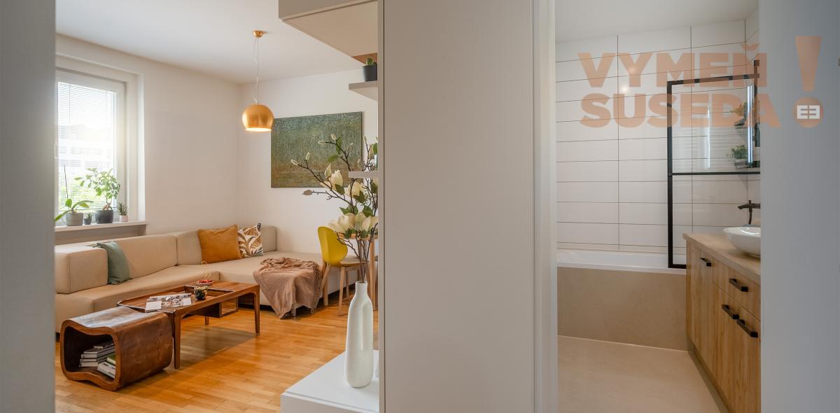 PREDANÉ! – VÝNIMOČNÝ 3 IZB. BYT S DVOMA BALKÓNMI V STAROM MESTE, KARADŽIČOVA UL.